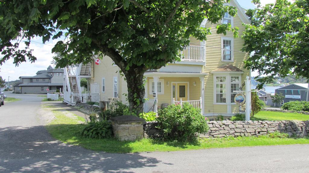 Louisbourg Harbour Inn Exterior photo