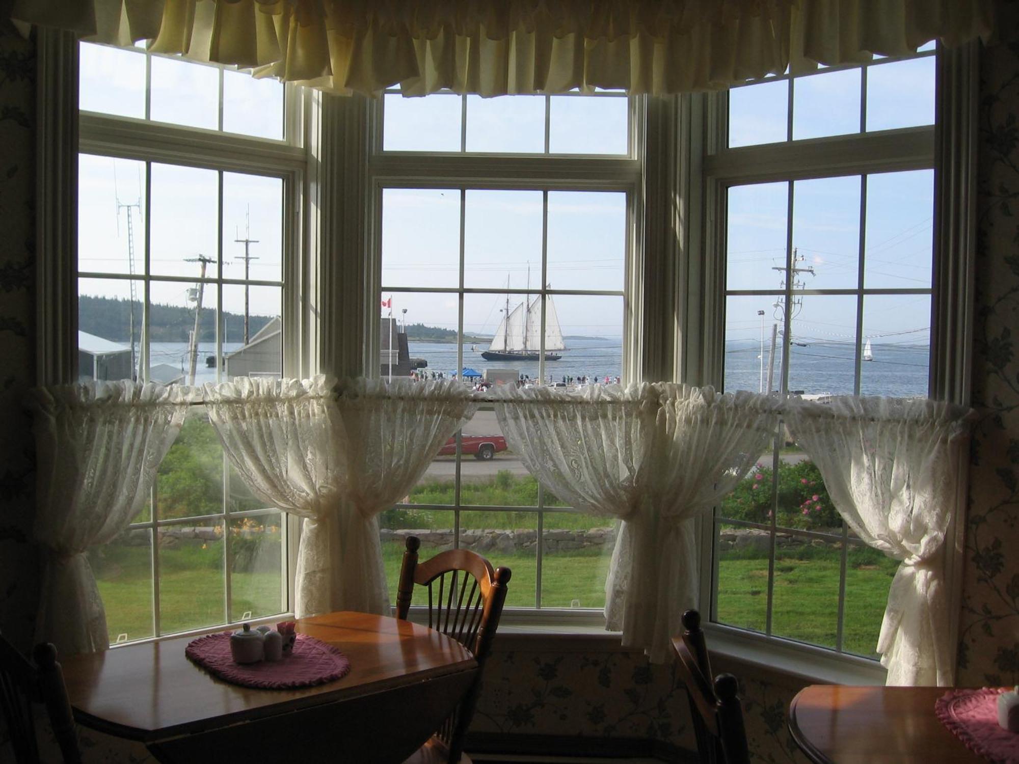 Louisbourg Harbour Inn Exterior photo