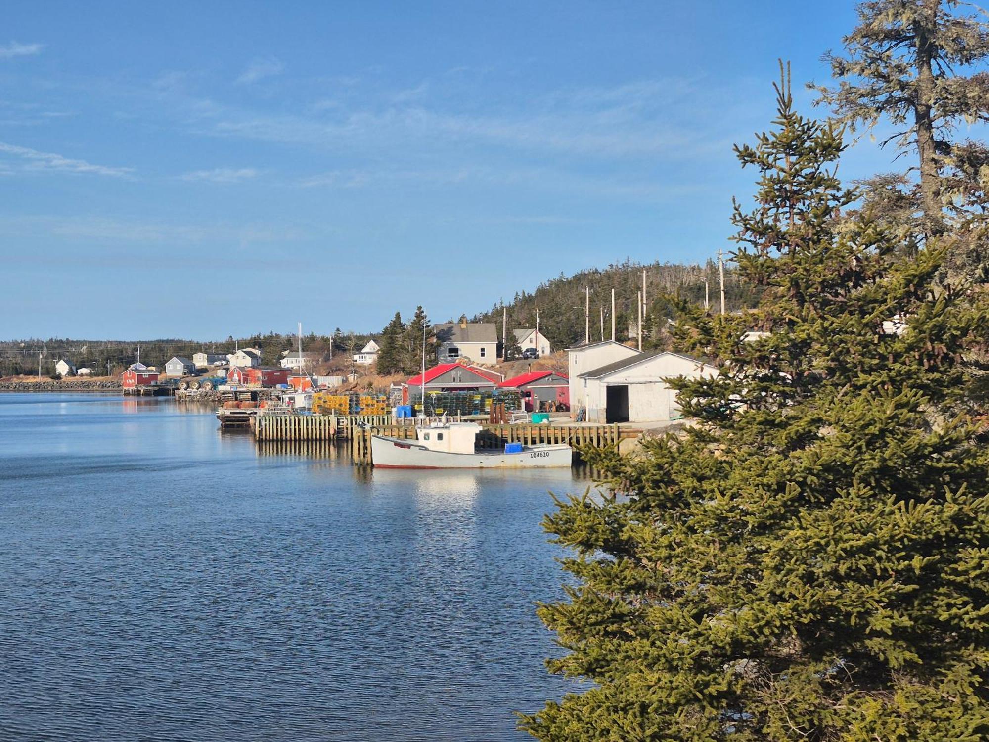Louisbourg Harbour Inn Exterior photo