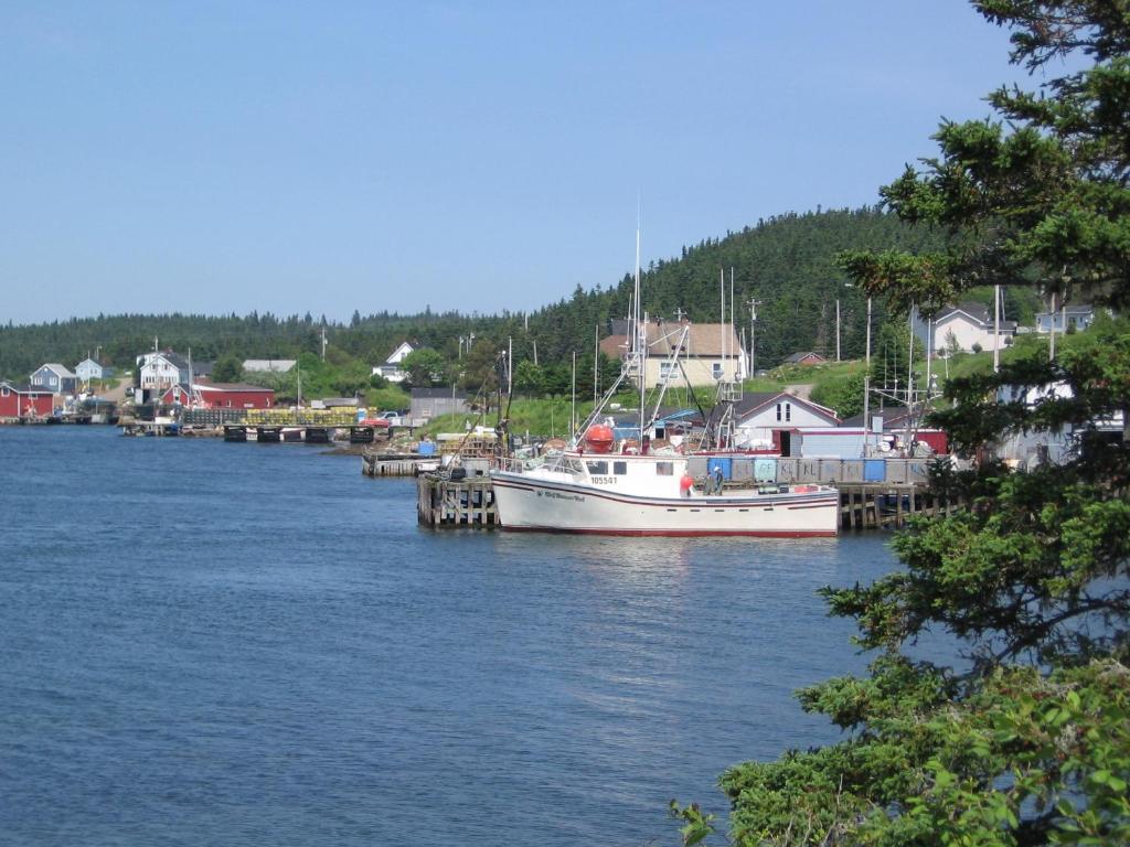 Louisbourg Harbour Inn Exterior photo